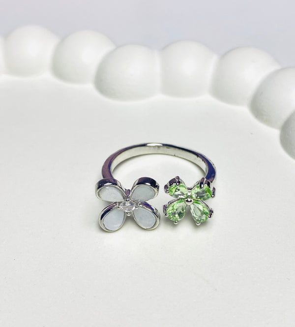 Green dual flower adjustable ring