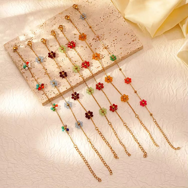 Floral stainless steel and 18k gold plated chain bracelet