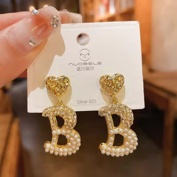 Geometric heart with B letter earrings