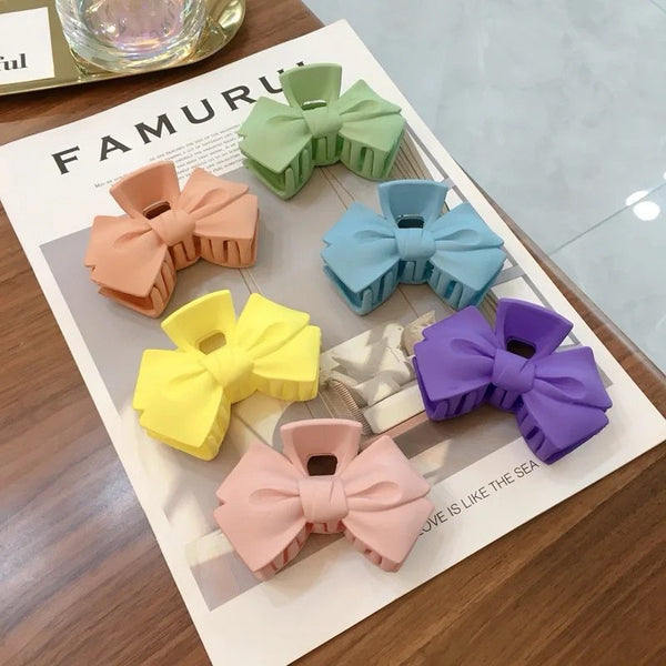 Set of 5 korean hair claw clips (random 5 designs)
