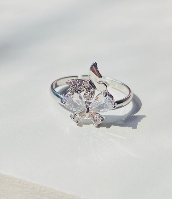 Little butterflies adjustable ring
