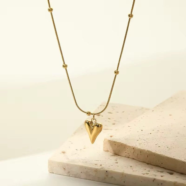 Stainless steel golden heart necklace