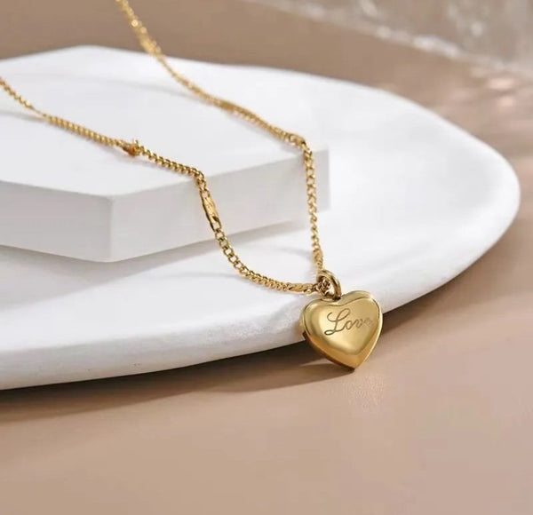 Korean style Gold love heart pendant with gold necklace