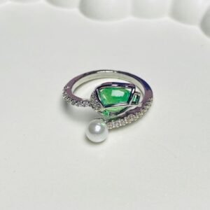 Green tulip pearl adjustable ring