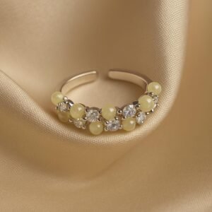 Scarlet dream adjustable ring